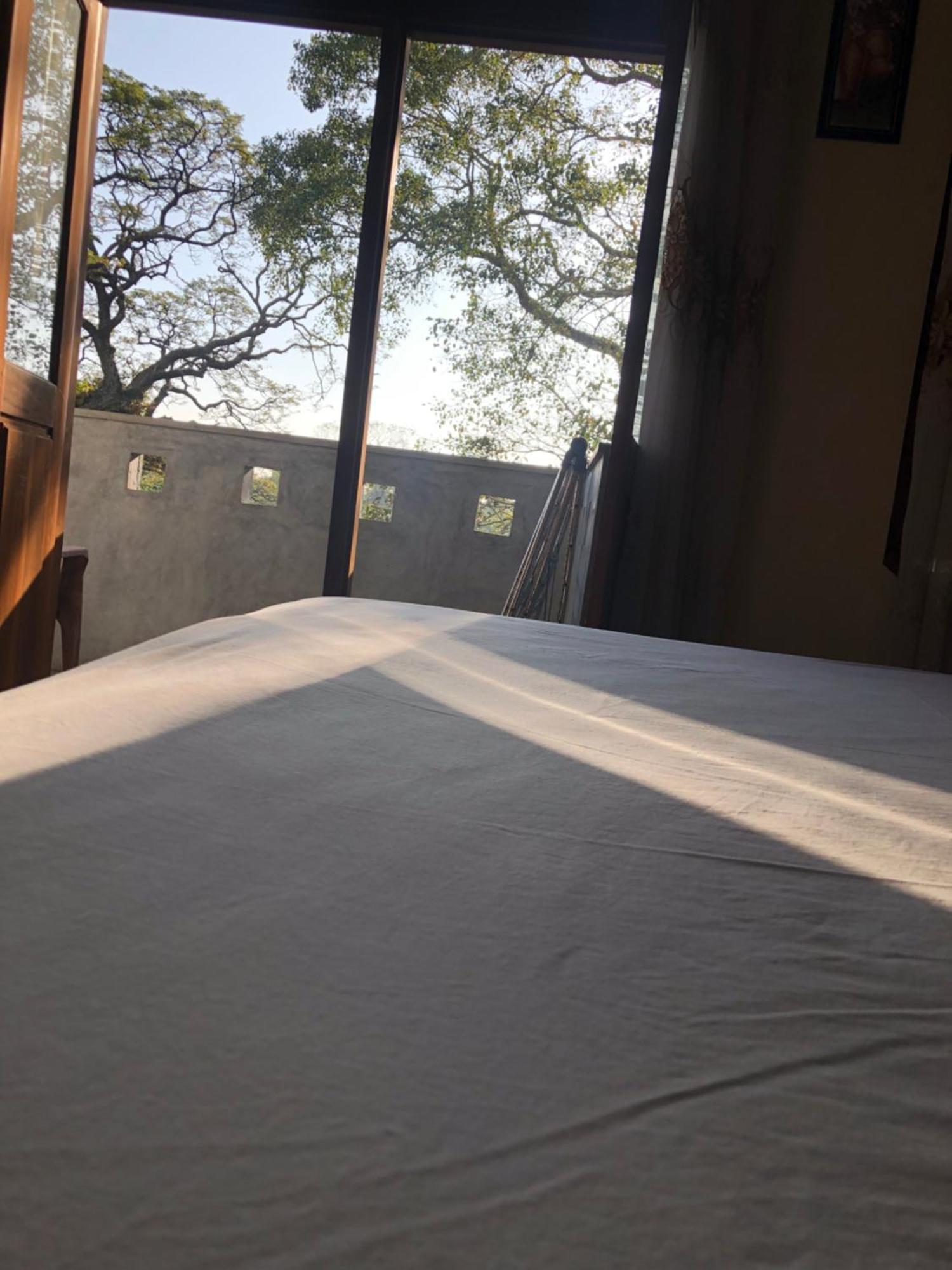 Senarathna Guest House Weligama Buitenkant foto