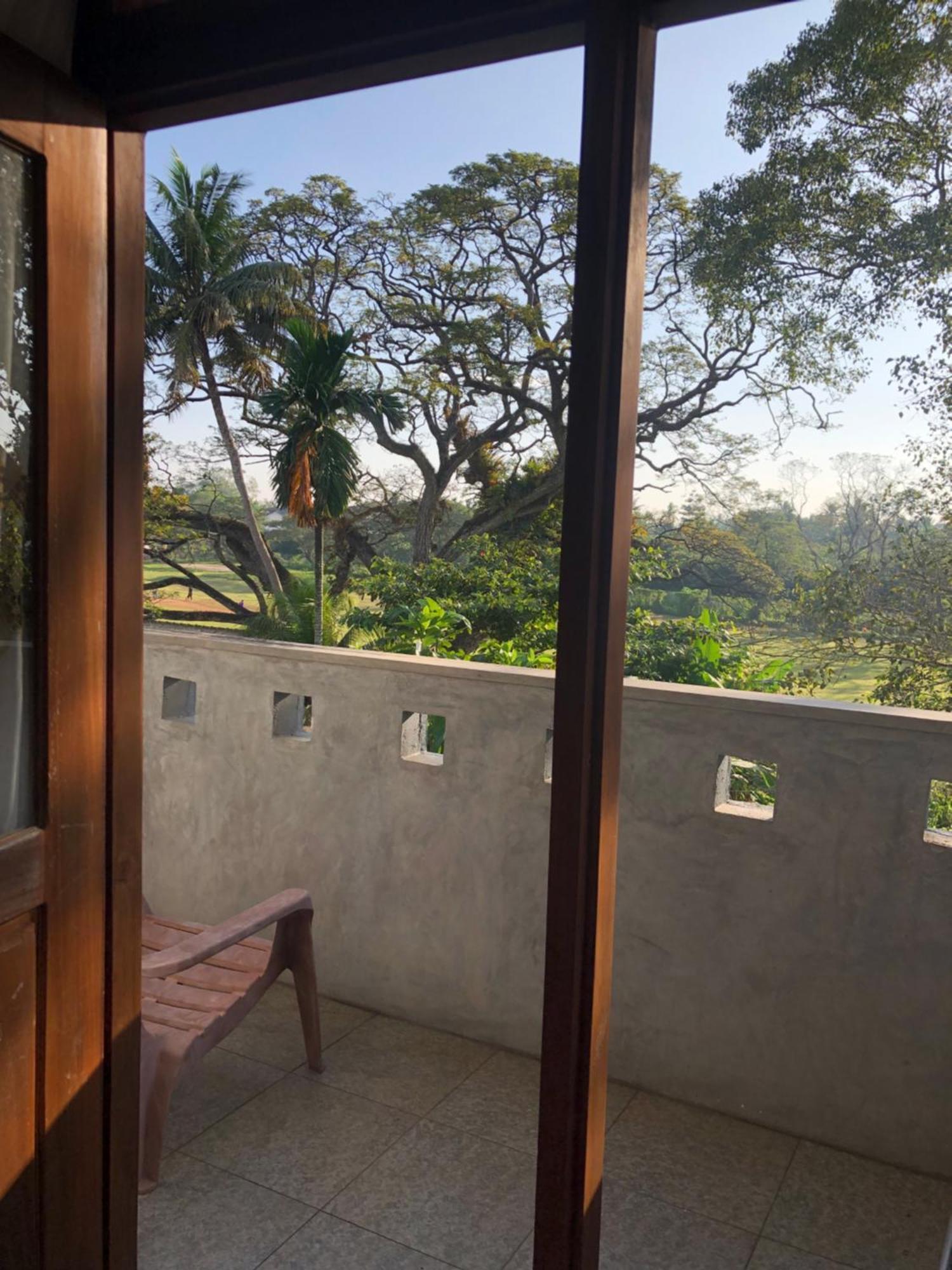 Senarathna Guest House Weligama Buitenkant foto