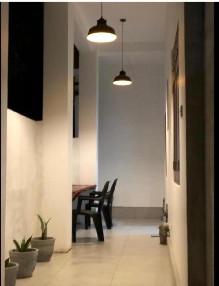 Senarathna Guest House Weligama Buitenkant foto