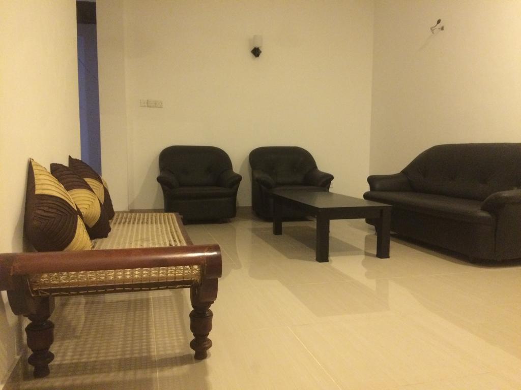 Senarathna Guest House Weligama Buitenkant foto