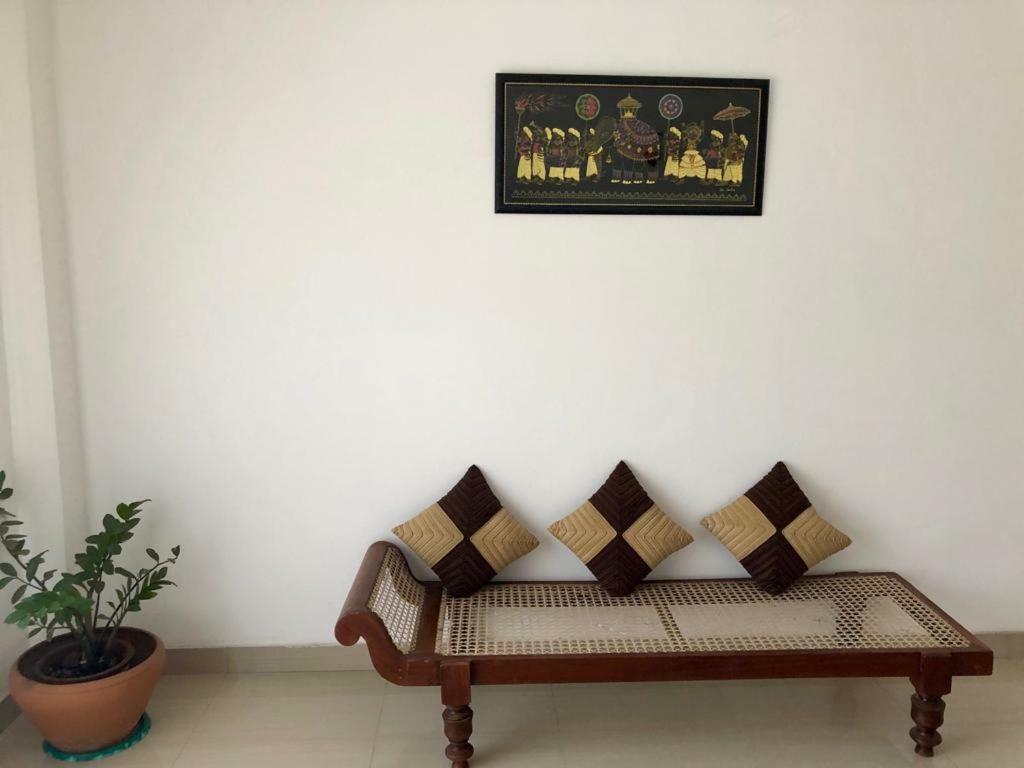 Senarathna Guest House Weligama Buitenkant foto